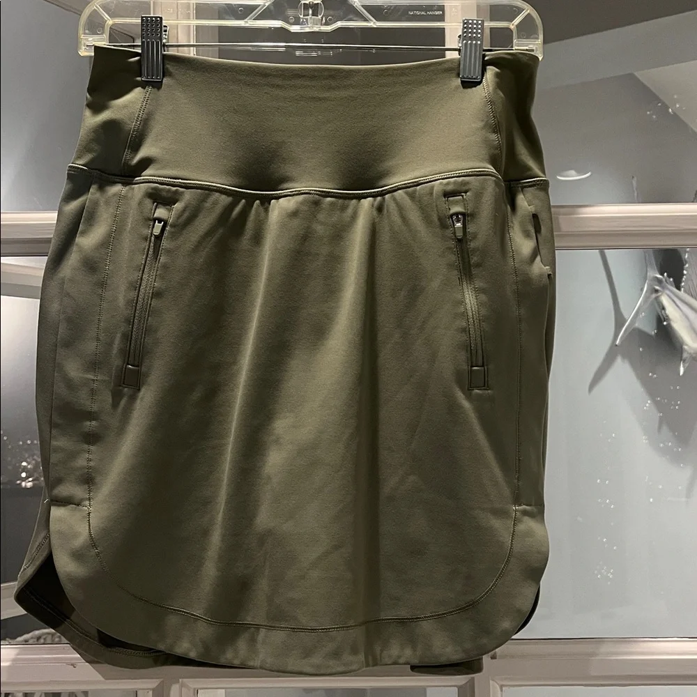 ATHLETA FAIRWAY HIGH RISE GOLF SKORT - S S Eucalyptus Olive - Picture 2 of 6